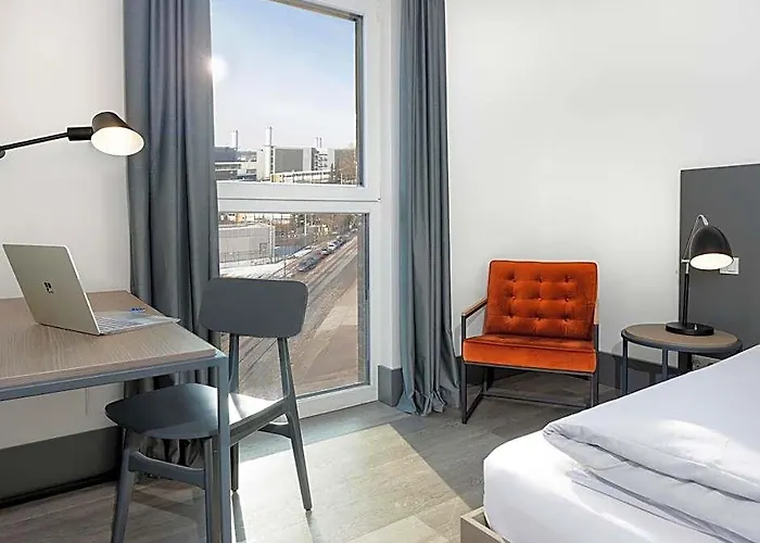 Hotel Smartments Frankfurt City-ost 4*