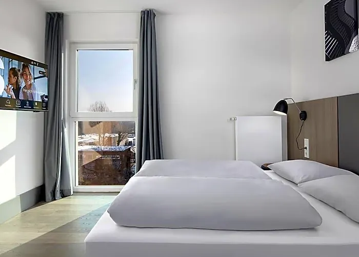 Hotel Smartments Frankfurt City-ost 4*